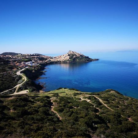 Bilocale centrale con veranda a pochi metri dalla spiaggia Castelsardo Esterno foto