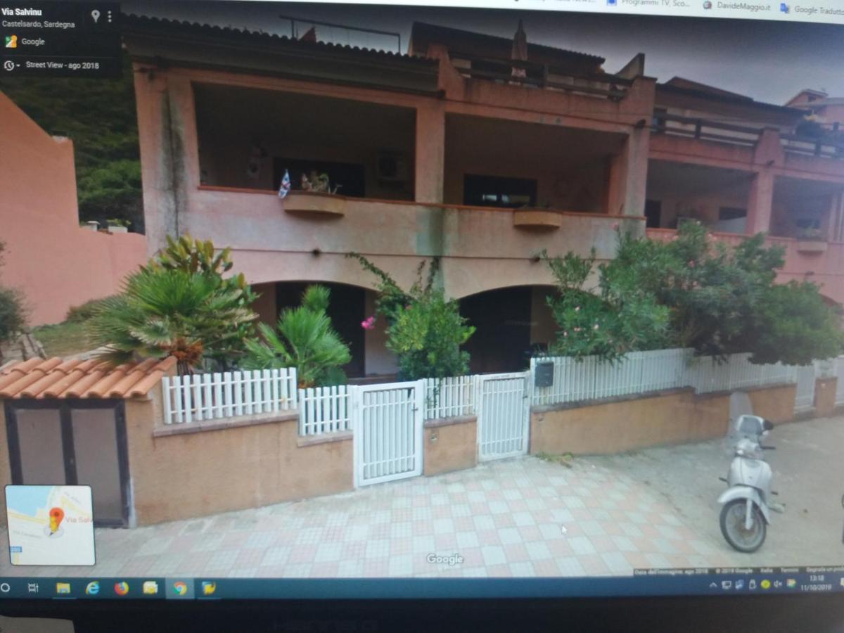 Bilocale centrale con veranda a pochi metri dalla spiaggia Castelsardo Esterno foto